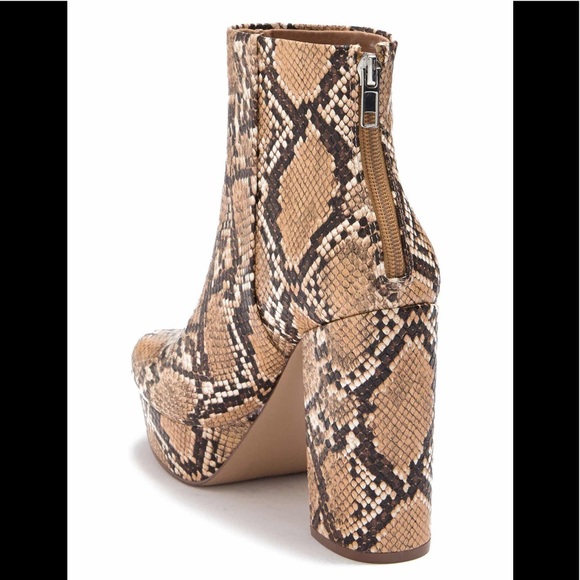 SteveMadden Chunky Platform Block Heel Boot/size 6 - Picture 3 of 11